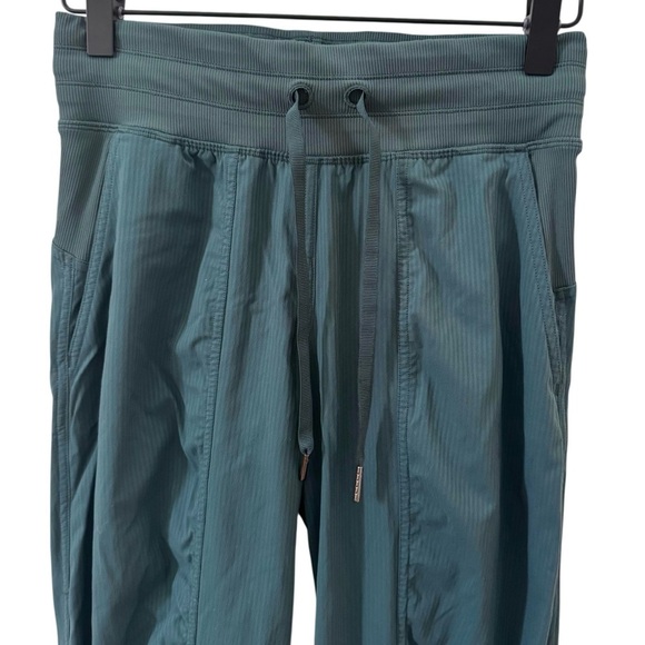 Lululemon Dance Studio Mid-Rise Jogger *Full Length Dark Forest Size 2 - Picture 3 of 13